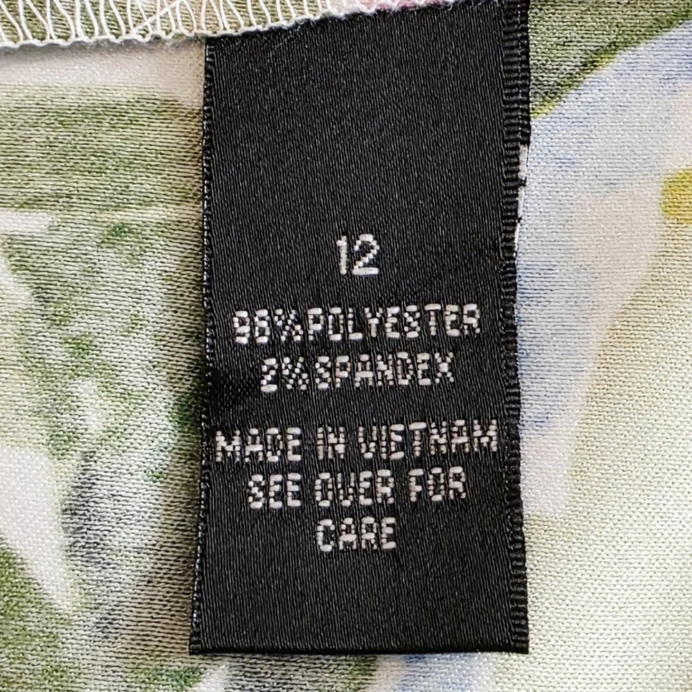 AGB Vibrant Floral Sleeveless Shift Dress Size 12 NWOT - Picture 10 of 11